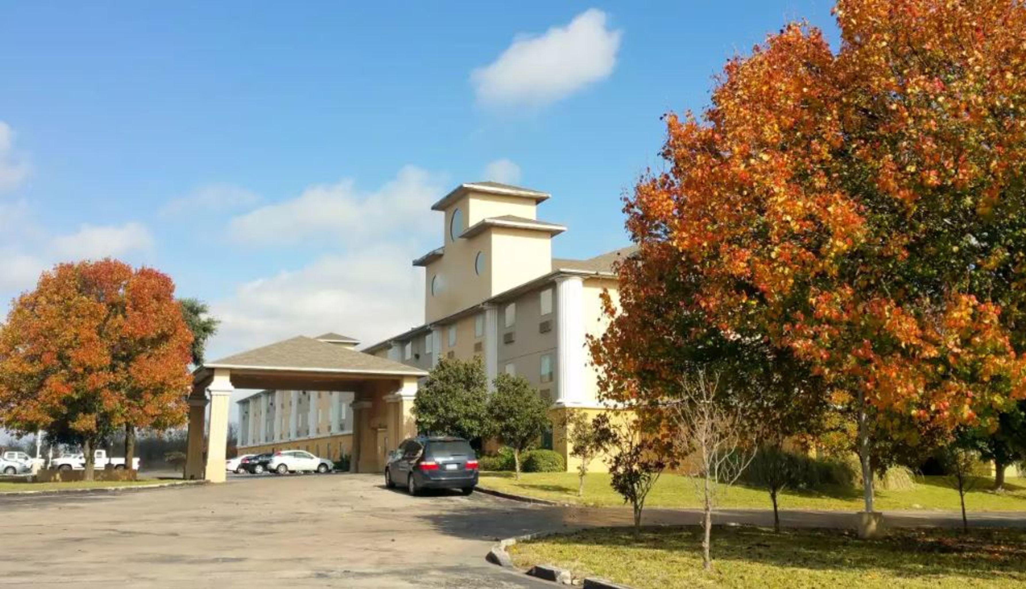 Super 8 By Wyndham Temple I-35 Hotel Eksteriør billede